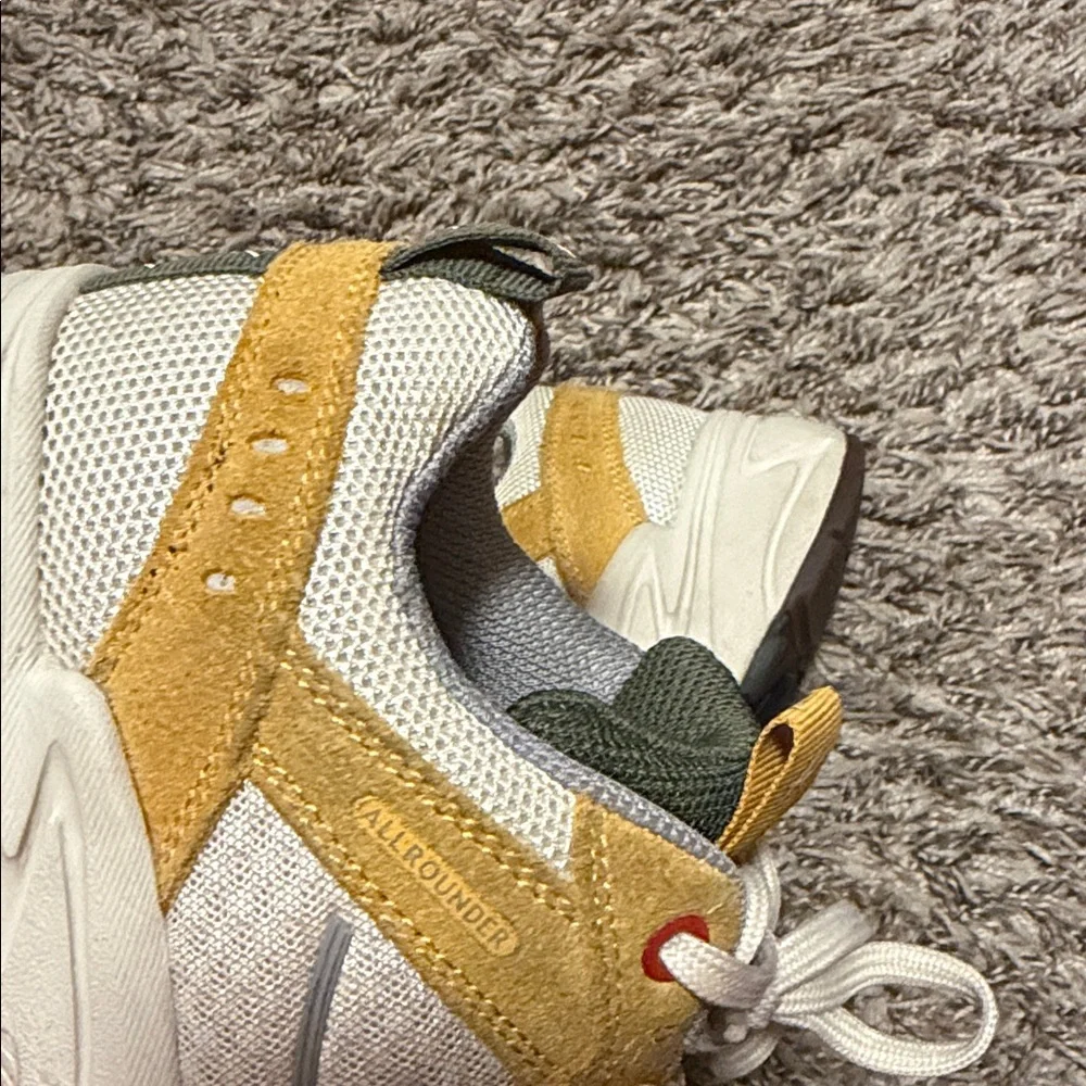 Mephisto all rounder women’s dynamic sneakers yellow size 7.5